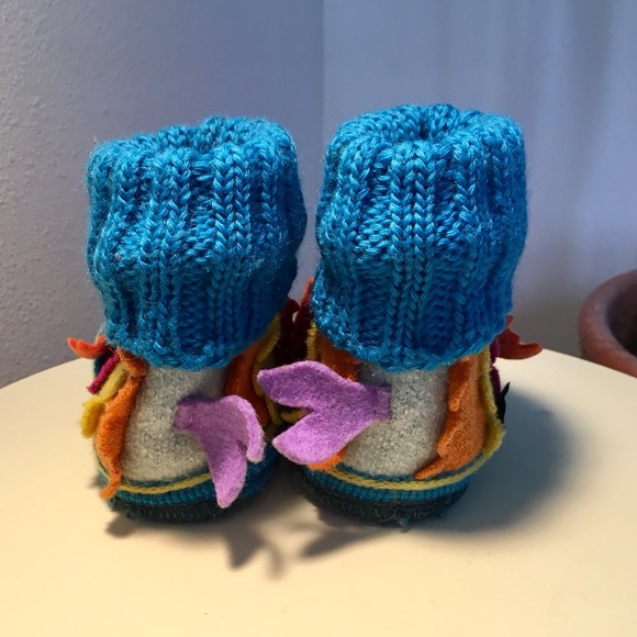 Garnet Hill fish slippers - Picture 3 of 7